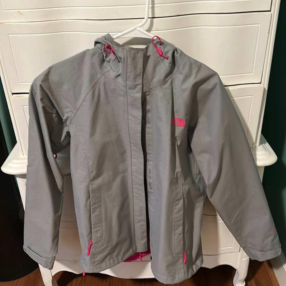 NWOT. Gray and hot pink size small raincoat with hood. RAIN JACKET 🧥 💗